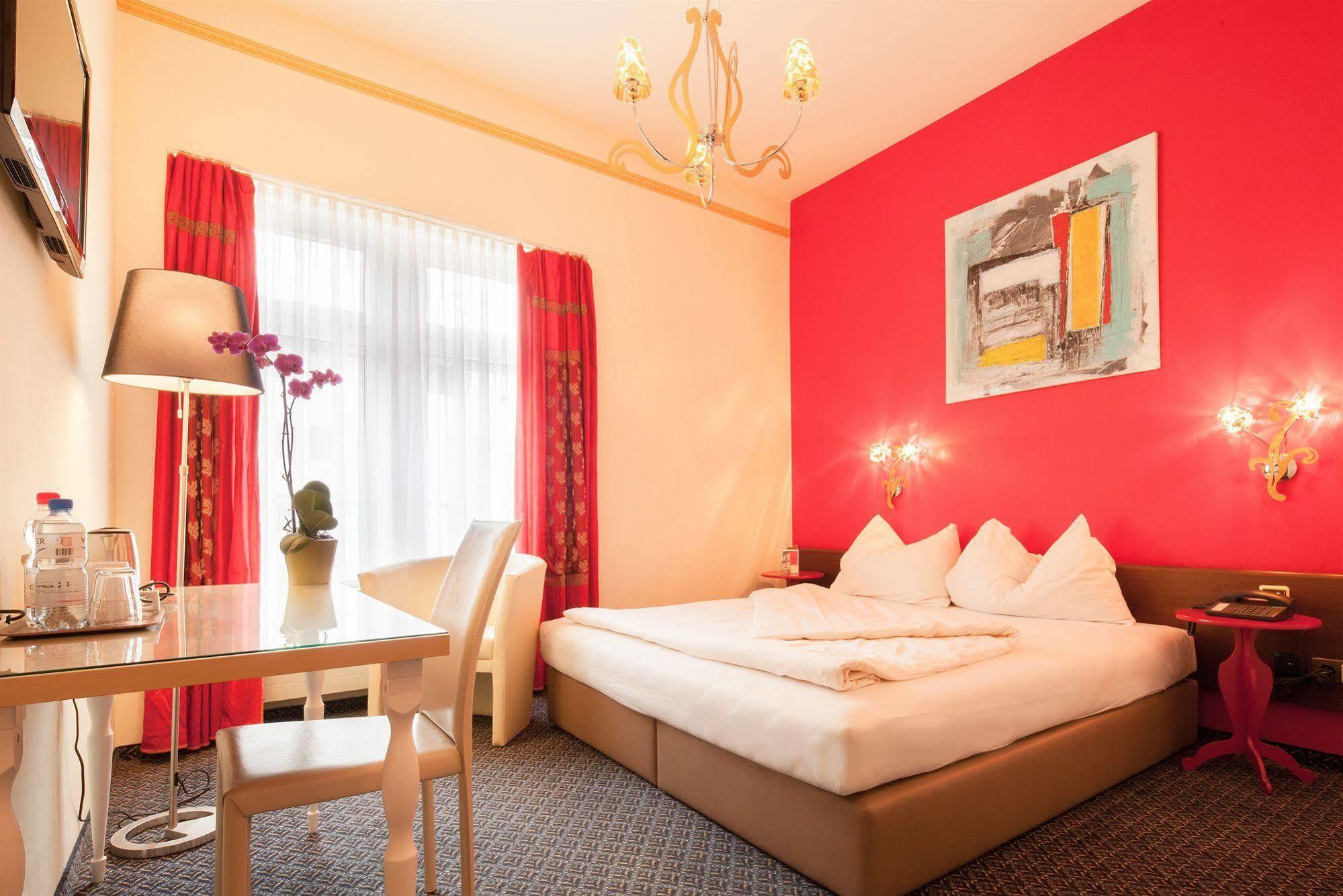 Hotel Ambassador Solothurn Bagian luar foto
