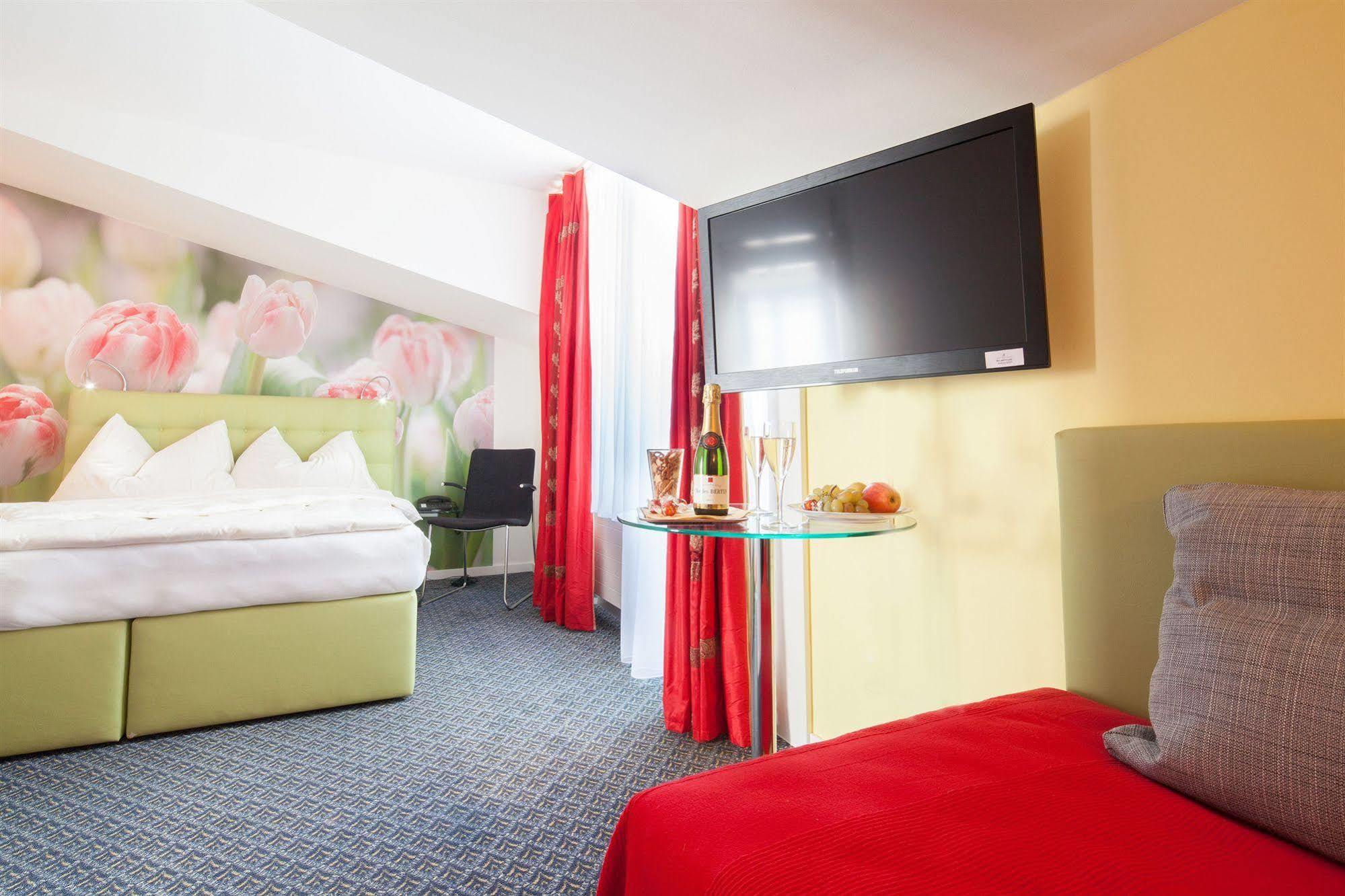 Hotel Ambassador Solothurn Bagian luar foto