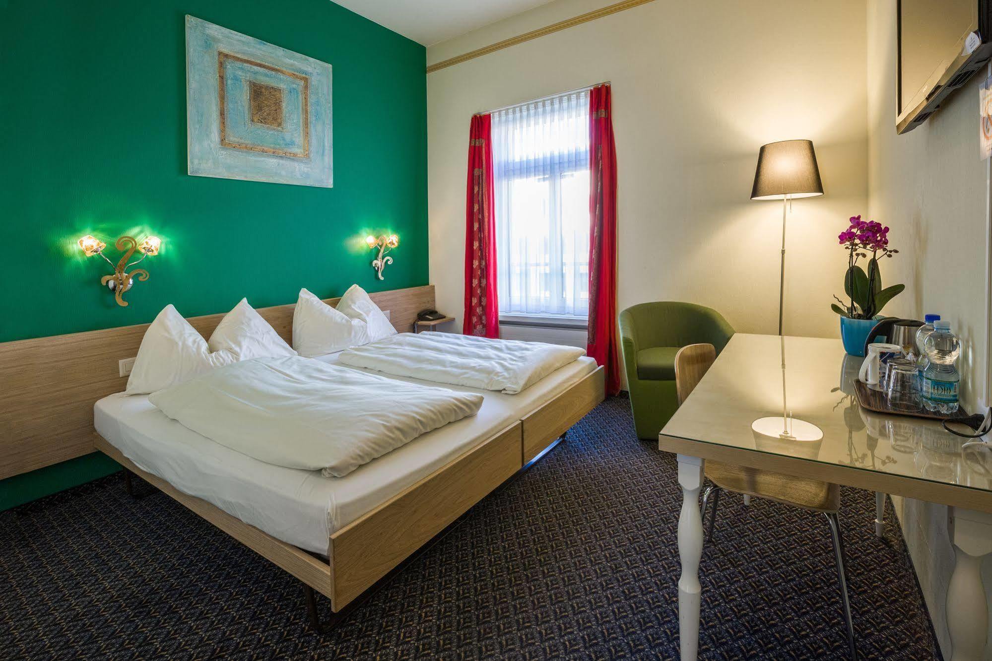 Hotel Ambassador Solothurn Bagian luar foto