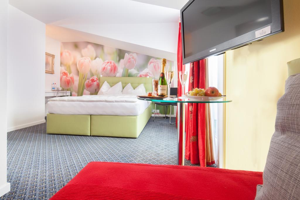 Hotel Ambassador Solothurn Bagian luar foto